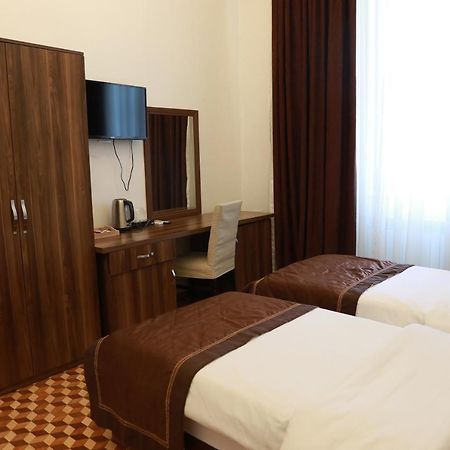 Malakan Hotel Baku Exterior foto