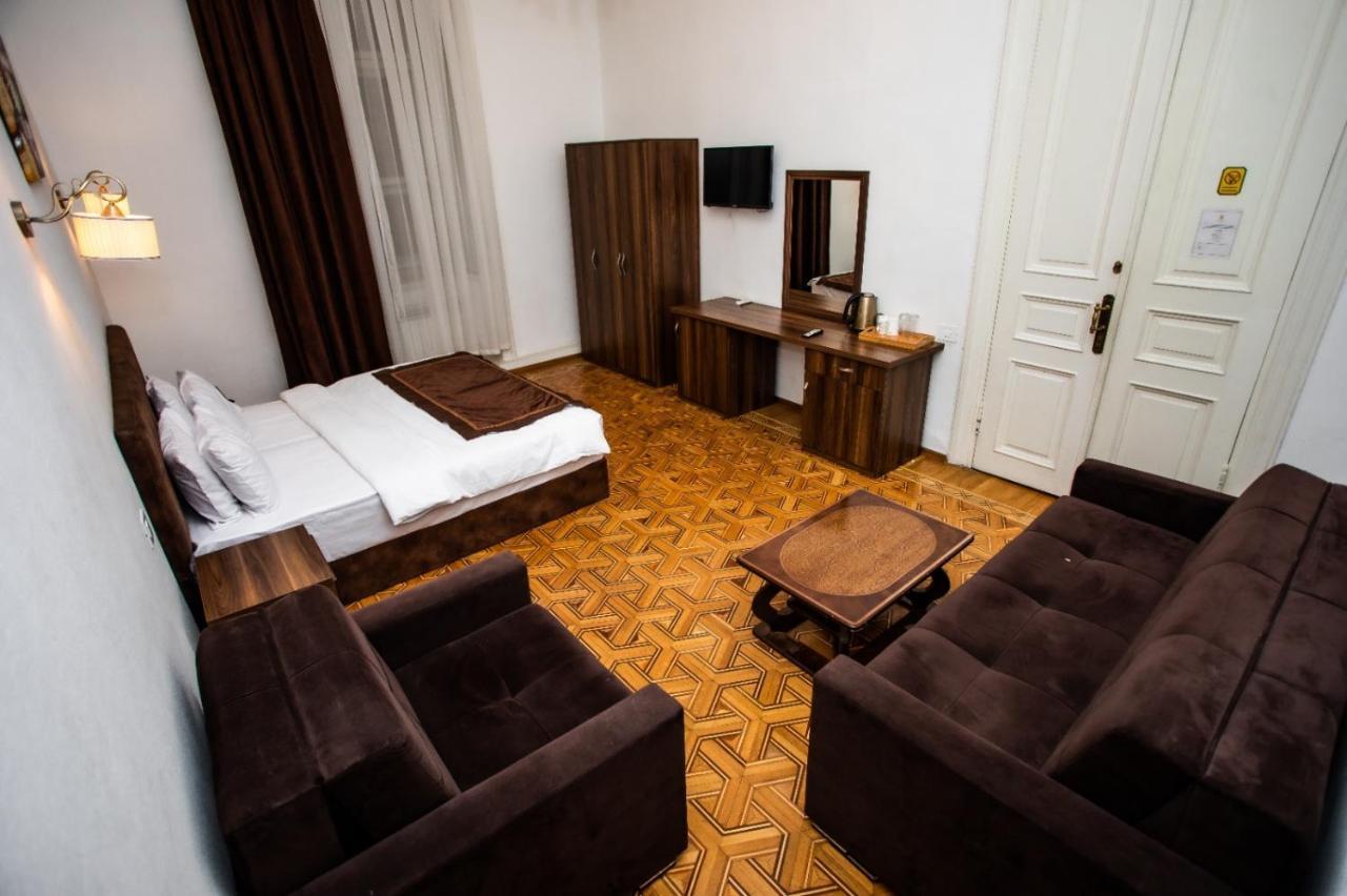 Malakan Hotel Baku Exterior foto